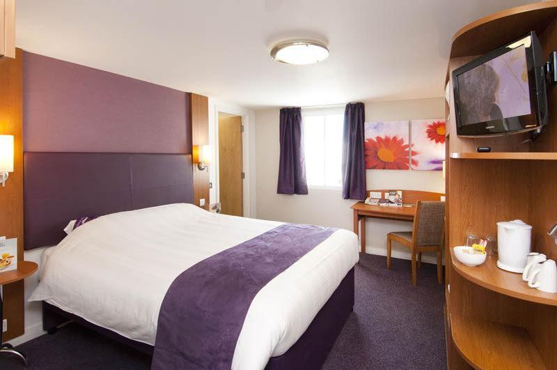 Premier Inn Premier Inn Wigan Esterno foto